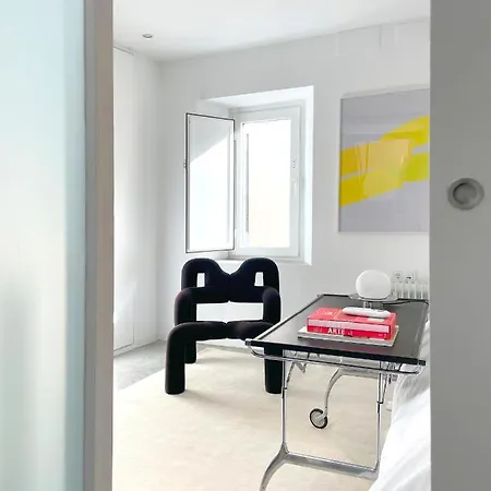 Holiday home Alameda Modern Art House With Outdoor Jacuzzi In Roof *